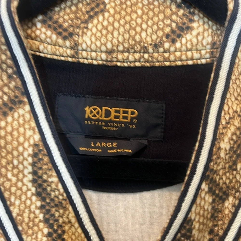 10.Deep Brown, Tan, Black & White Alligator Print Baseball Jersey Size Large - Picture 3 of 6